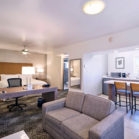 Holiday Inn Hotel&Suites Chihuahua, an IHG Hotel Bagian luar foto