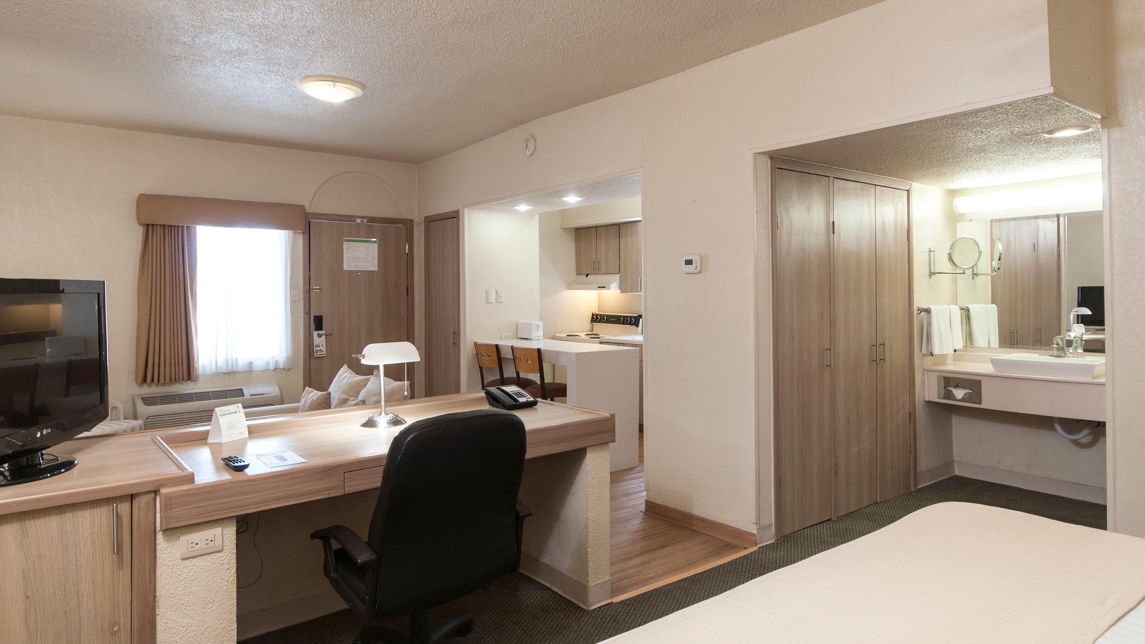 Holiday Inn Hotel&Suites Chihuahua, an IHG Hotel Bagian luar foto