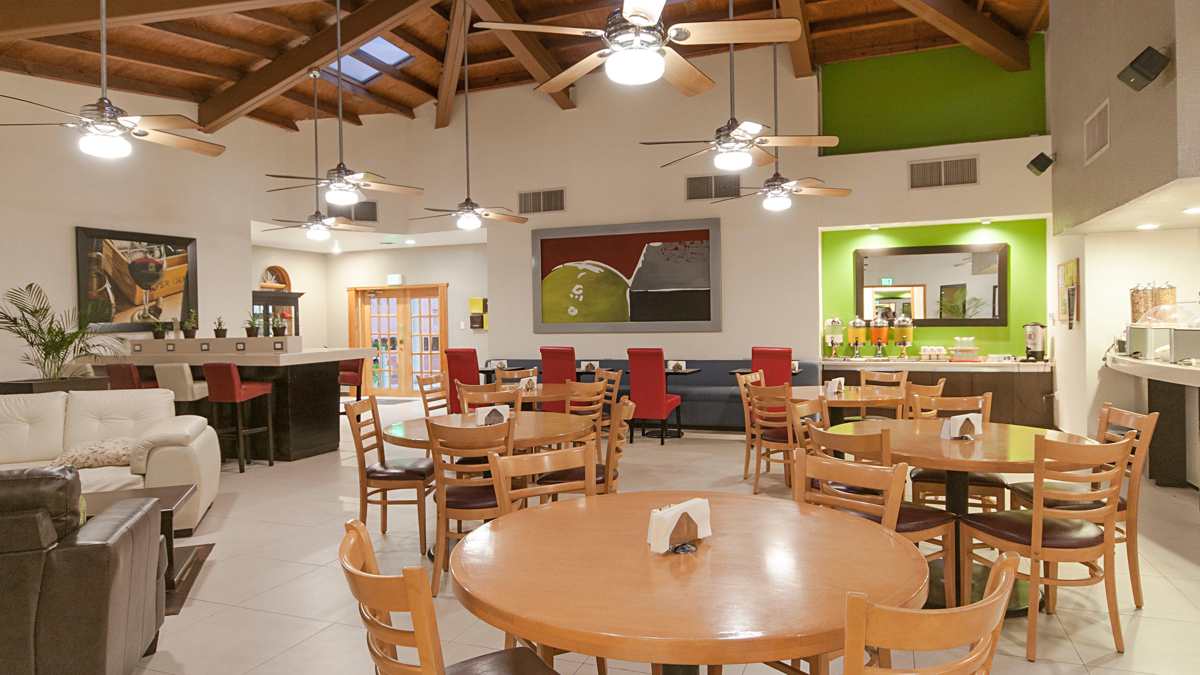 Holiday Inn Hotel&Suites Chihuahua, an IHG Hotel Bagian luar foto