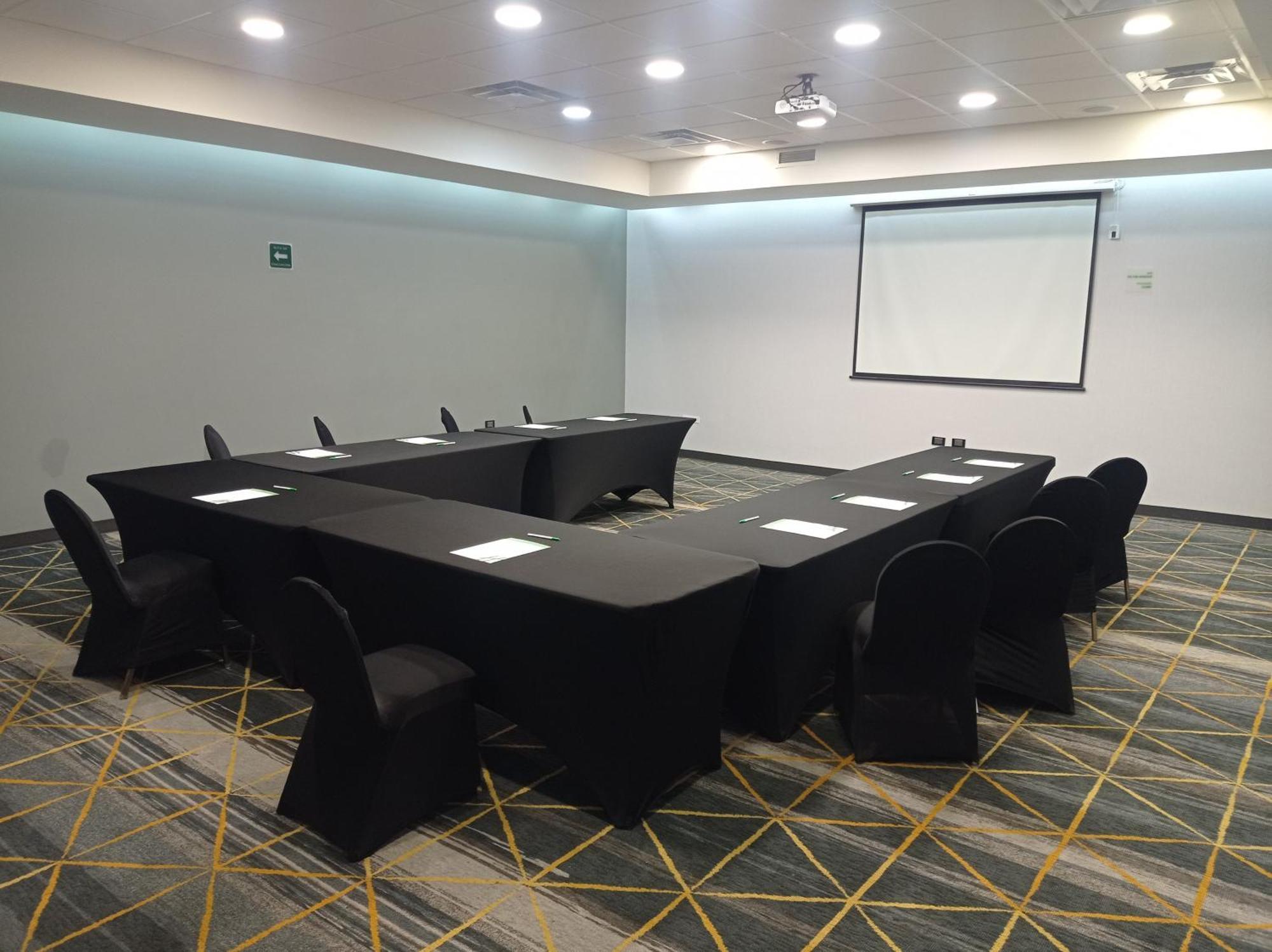 Holiday Inn Hotel&Suites Chihuahua, an IHG Hotel Bagian luar foto