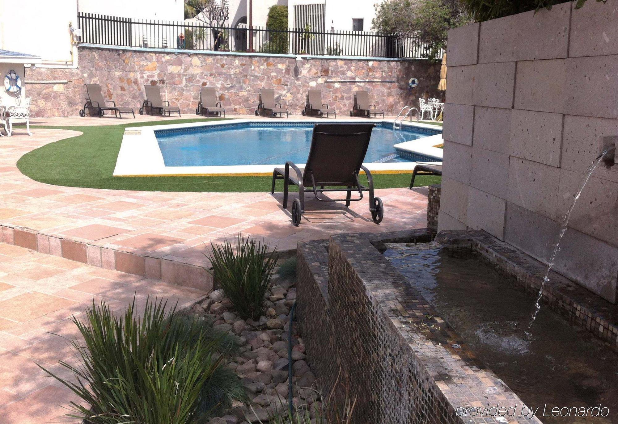 Holiday Inn Hotel&Suites Chihuahua, an IHG Hotel Bagian luar foto